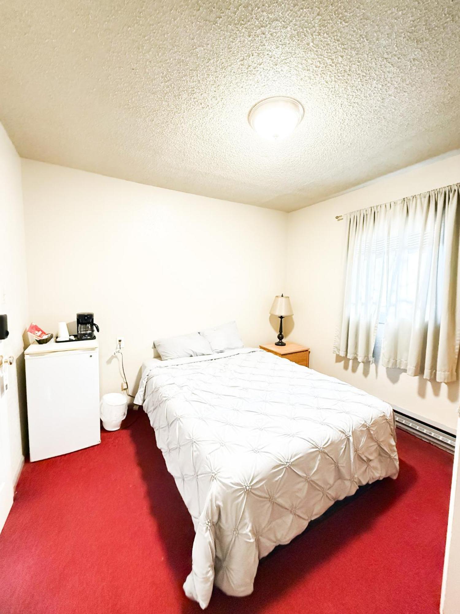 Draft House & Lodge Delta Junction Экстерьер фото